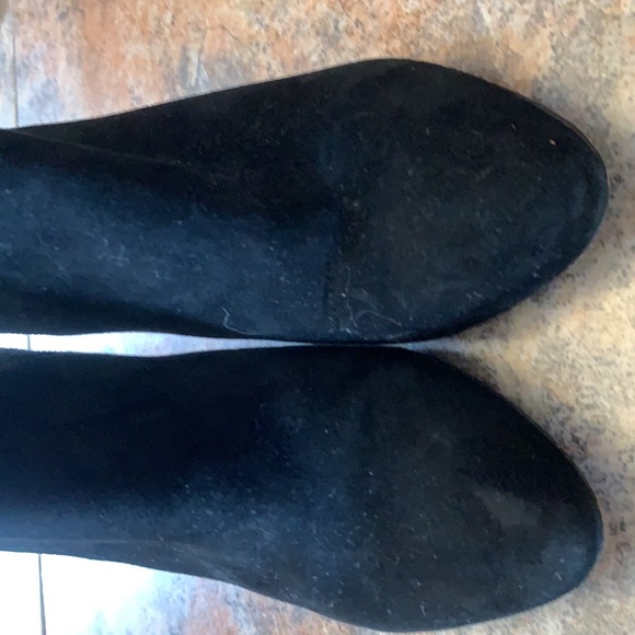 Black ankle booties. Gently worn - Picture 7 of 9